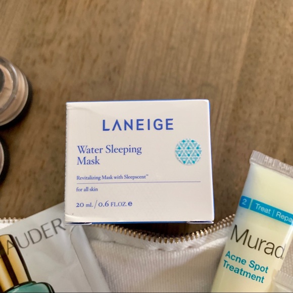 Lot of make up and skincare samples - Picture 2 of 6